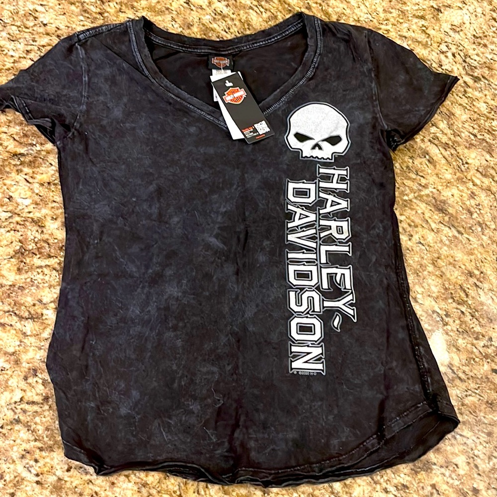 Womens Harley v-neck brand new, small